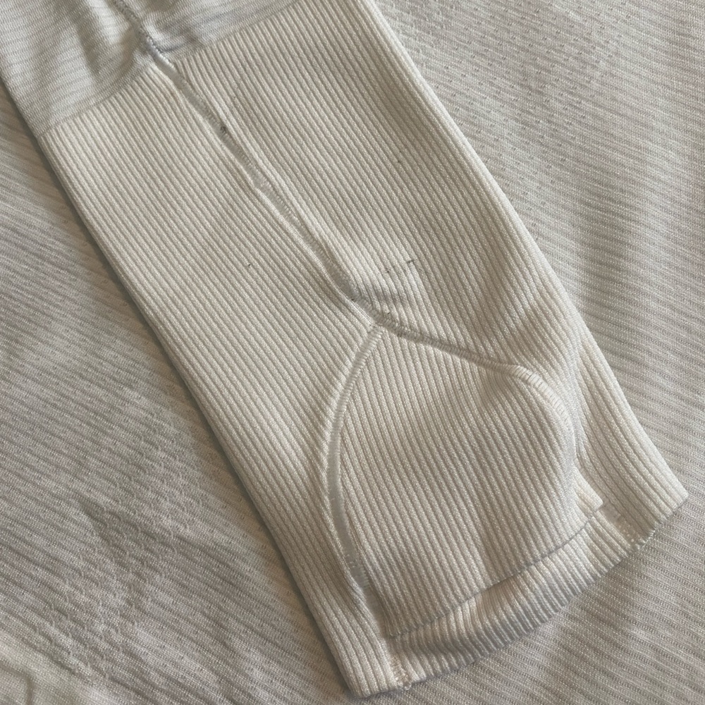 White Lululemon Longsleeve Swiftly - image 4